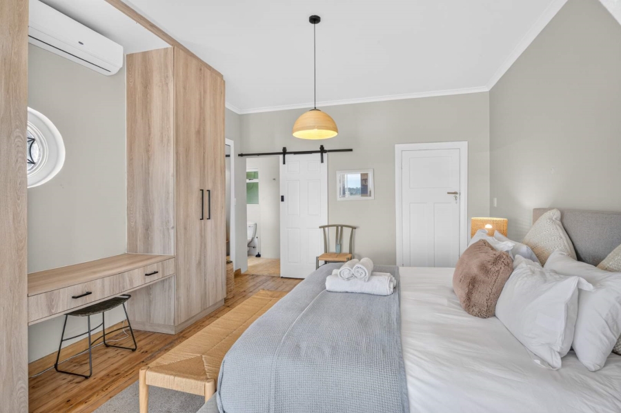 2 Bedroom Property for Sale in Green Point Western Cape